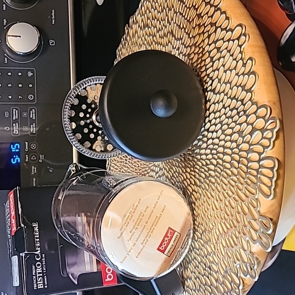 Bodum 8 cup French Press Bistro Coffee Maker - Picture 6 of 10